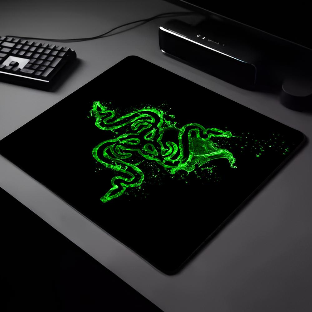 Razer ロゴマウスパッド E スポーツプレーヤーマウスパ - Esports Gaming Logo のレビューと価格