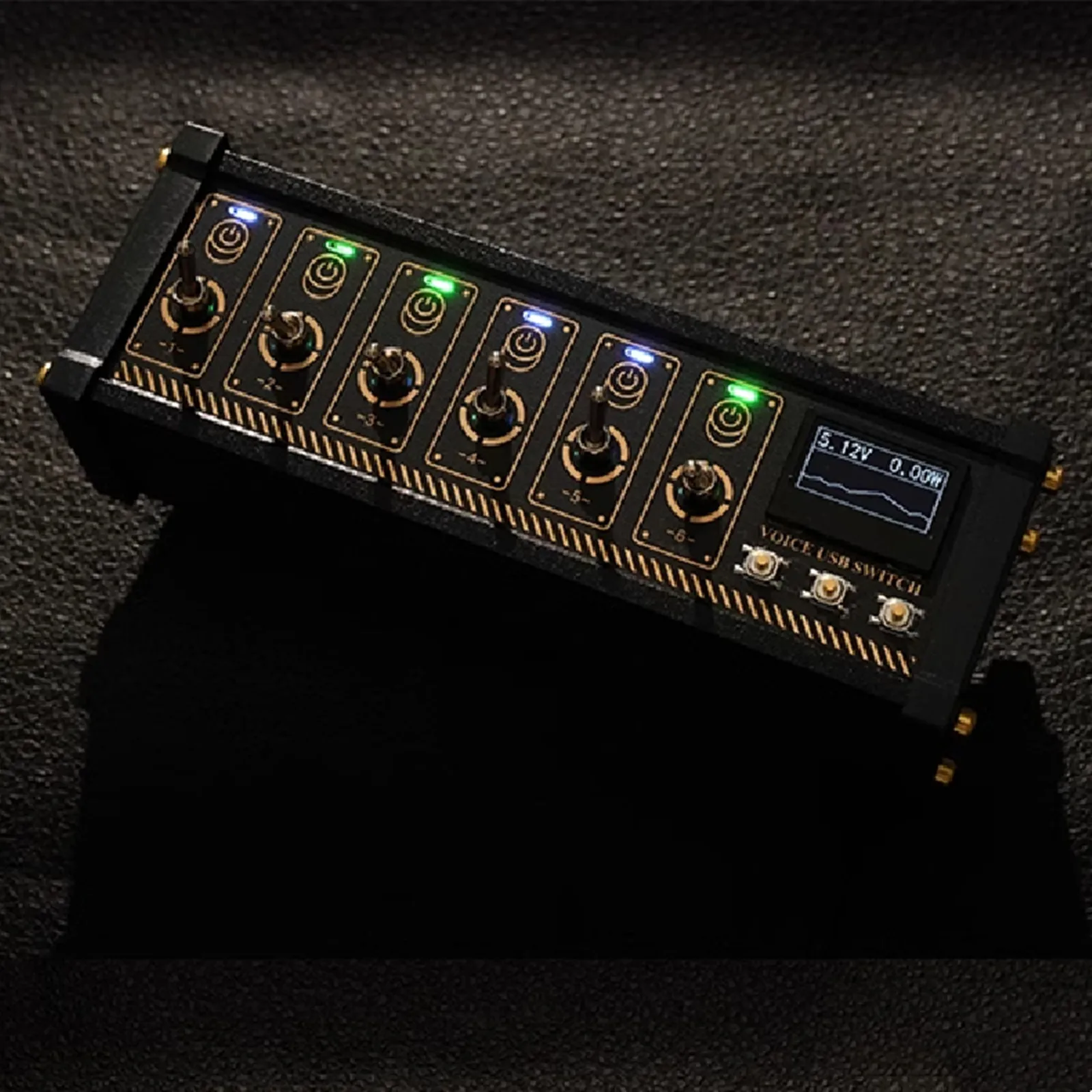 Cyberpunk nk5-レトロなUSBスイッチ,独立した - Esports Gaming Trophy のレビューと価格